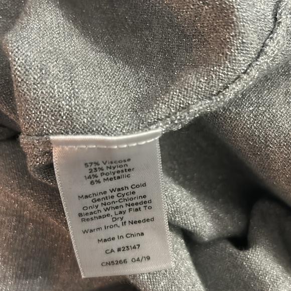 NWOT Talbots Silver Bell Sleeve Sweater Size 8 Beautiful Sweater - Picture 7 of 8